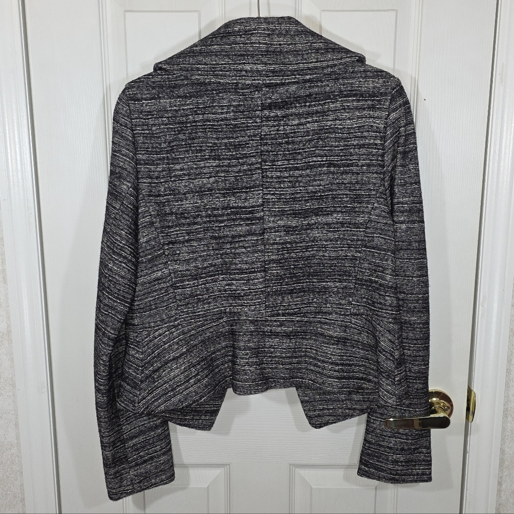 Banana Republic Women's Black and Gray Blazer - Picture 3 of 5
